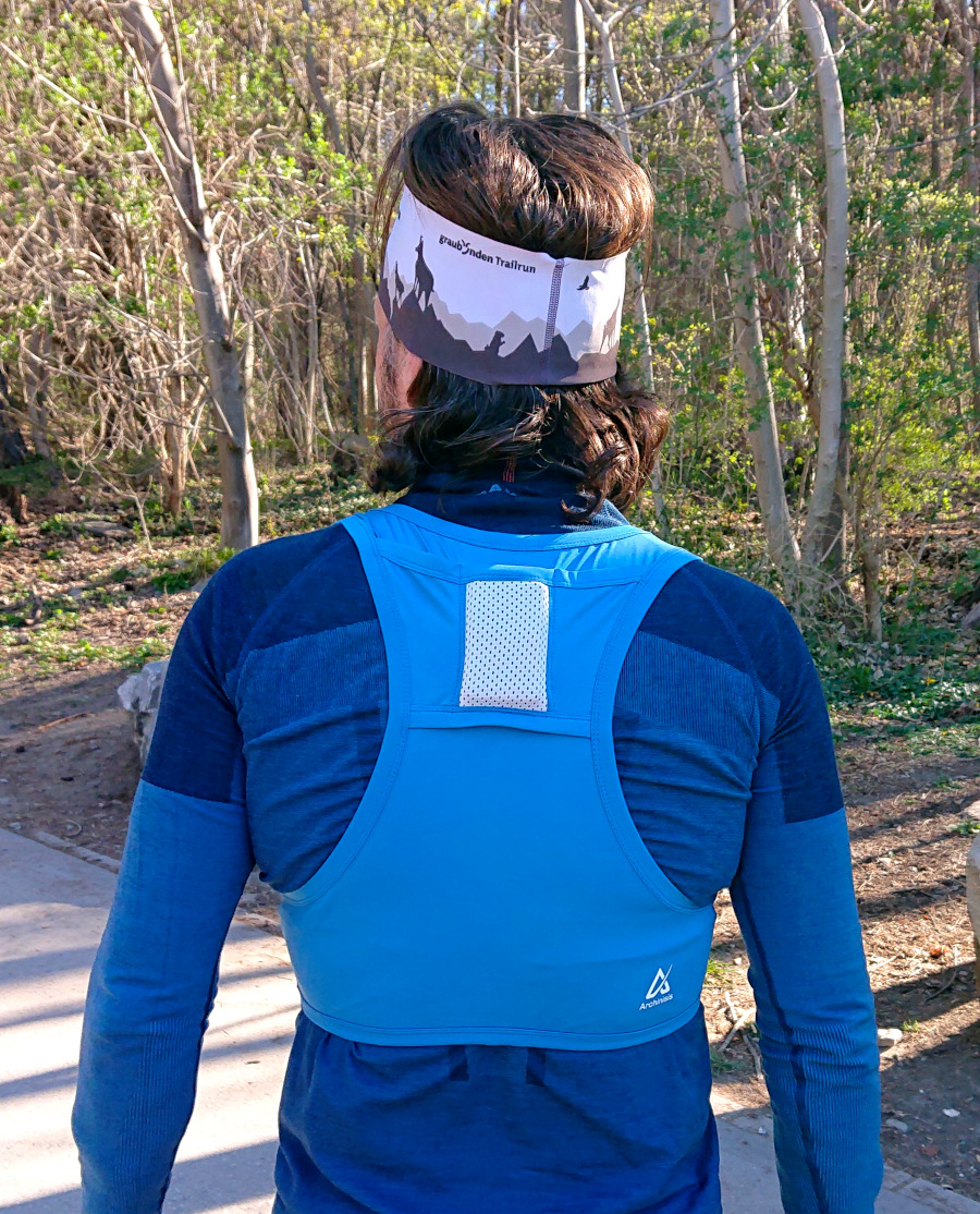 Picture of an athlete wearing the sensor